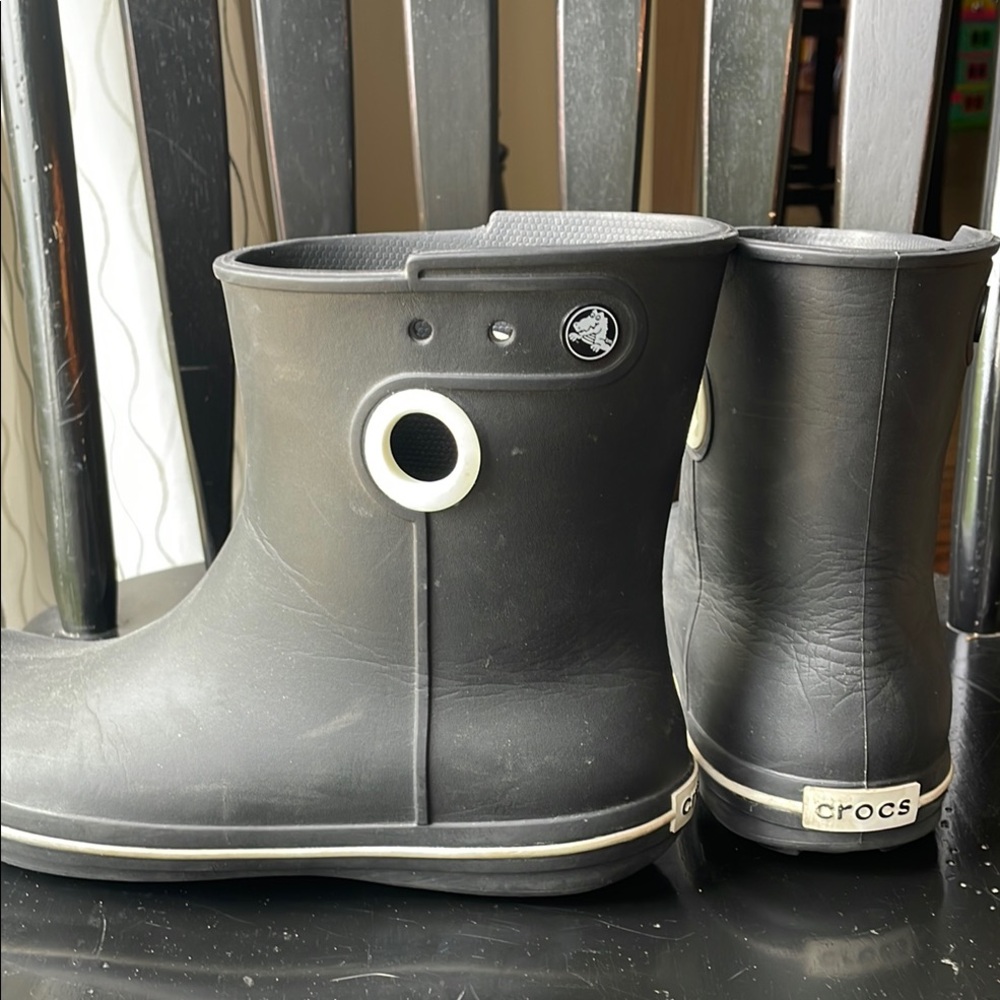 Crocs Short Rain Boots in Black with White Trim